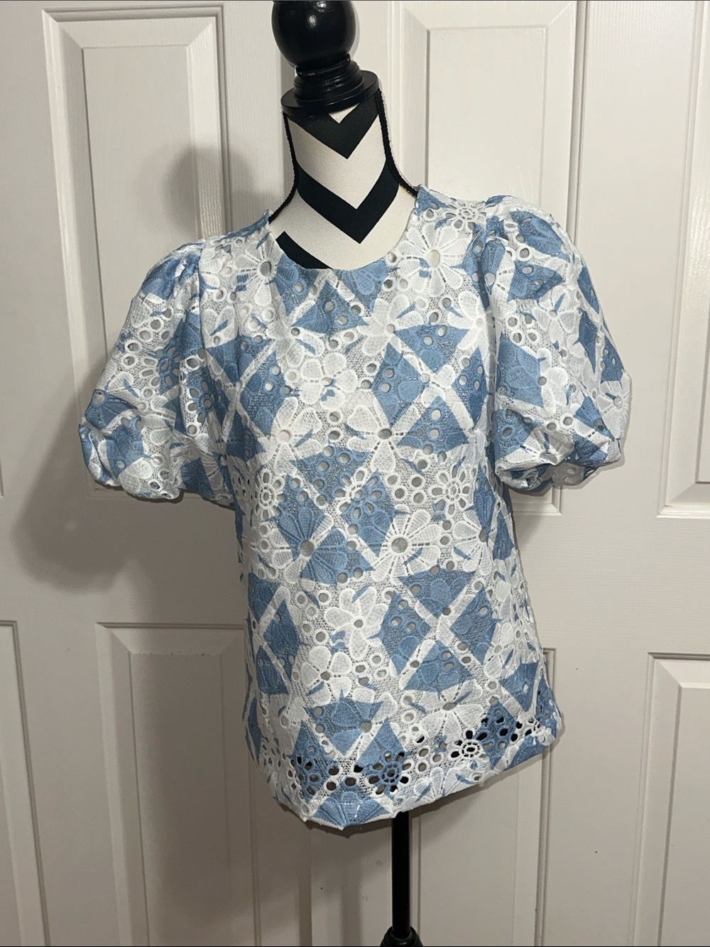 Love Wednesday Blue and White Eyelet Lace Puff Sleeve Top